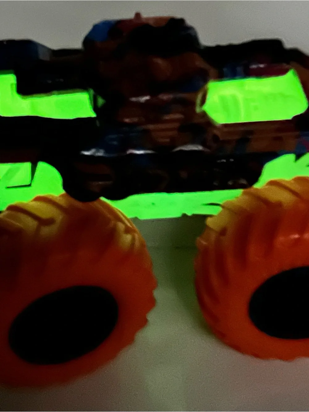 Hot Wheels Monster Truck Invader Tank Lot  Glow in the Dark 1:64